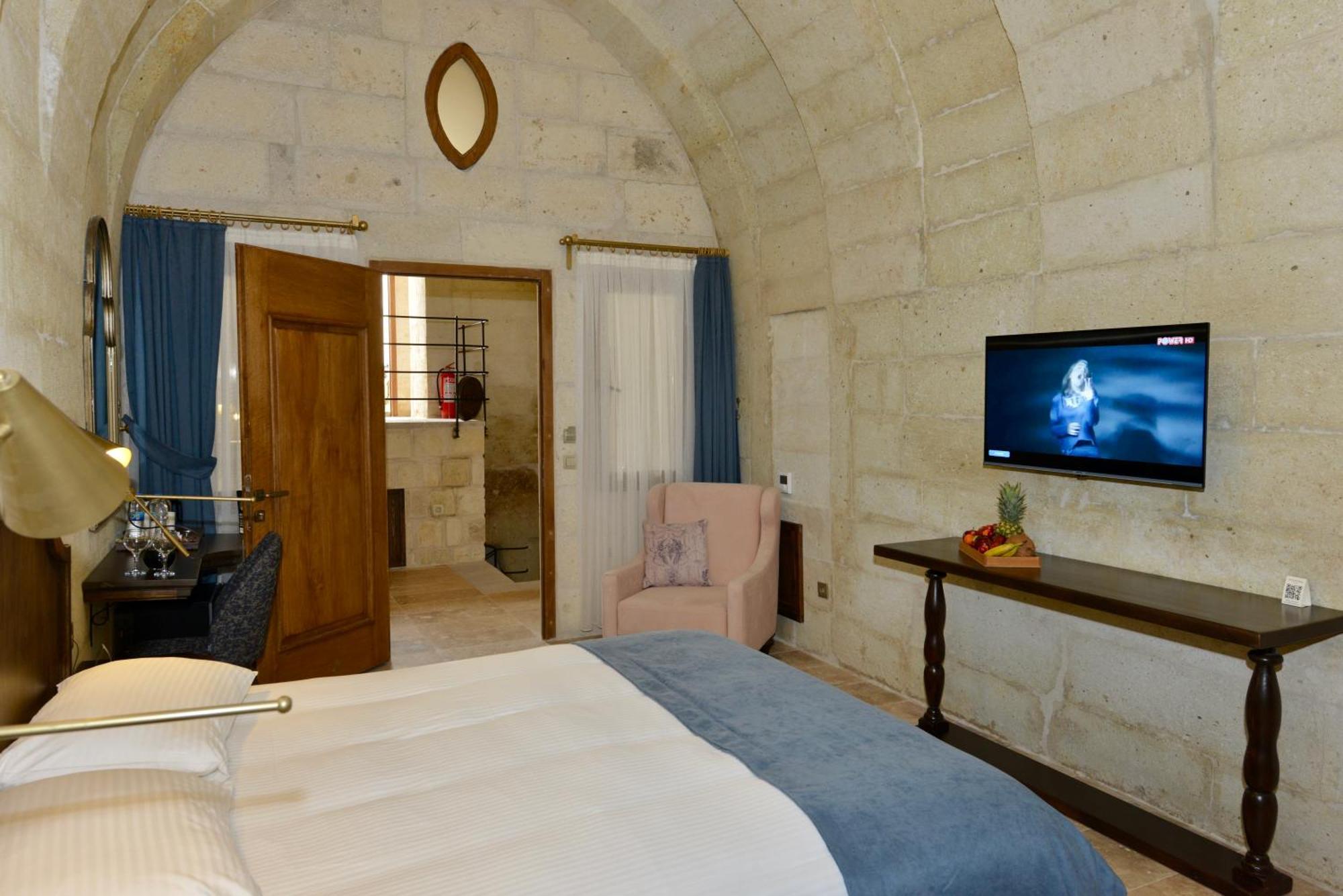 אורגופ Evanthia Cave Suites חדר תמונה