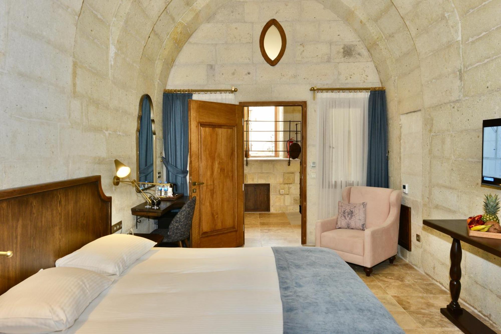 אורגופ Evanthia Cave Suites חדר תמונה